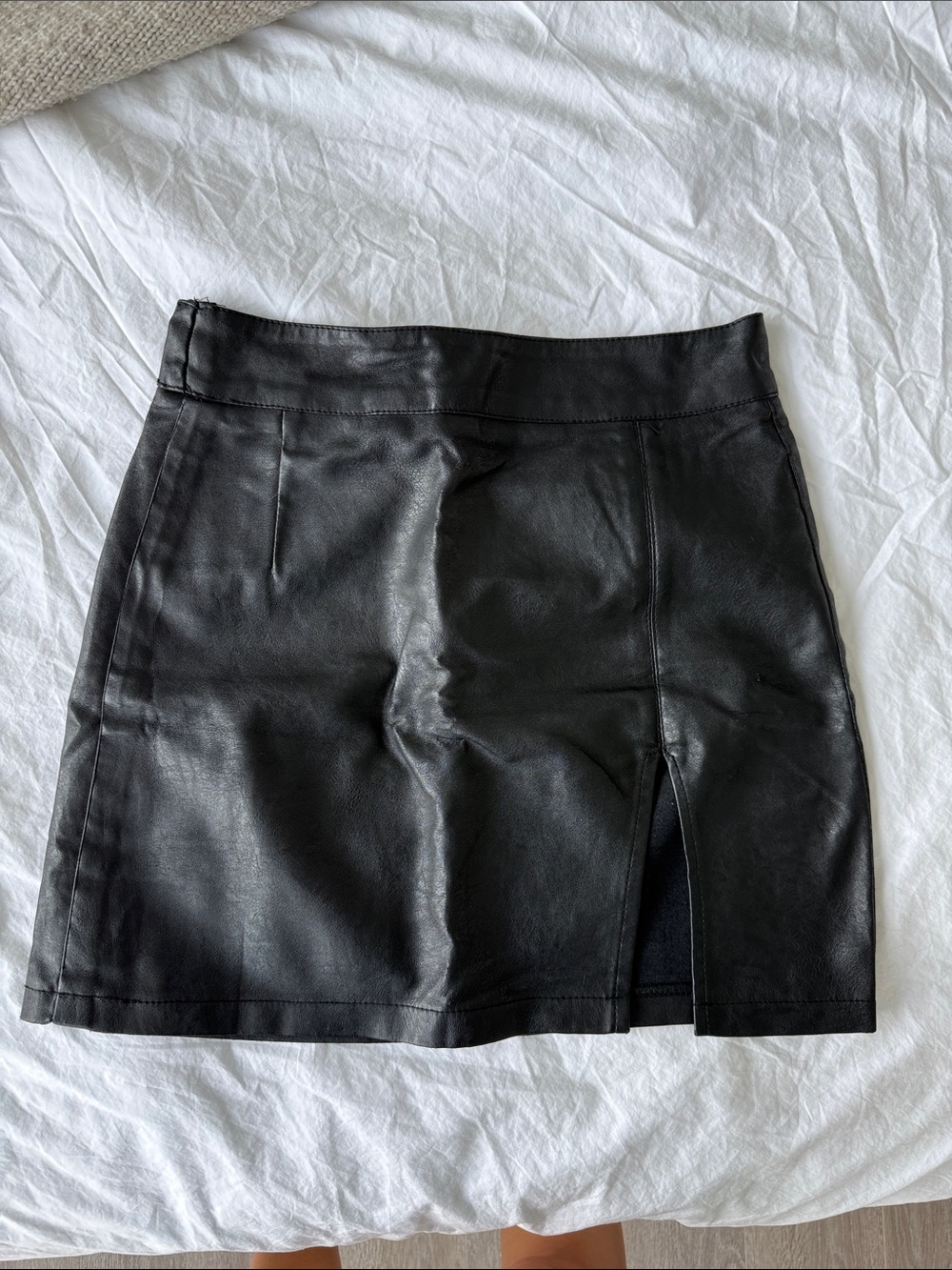 Lioness leather mini skirt with slit XS